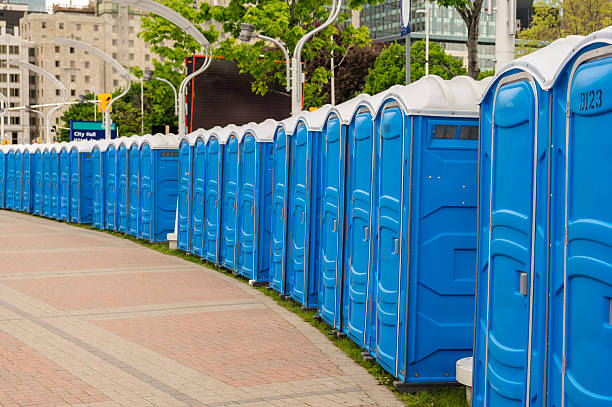 Best Portable Restroom Servicing (Cleaning and Restocking)  in Hays, KS